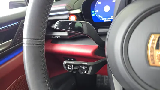 Porsche EV 4S 2025 34