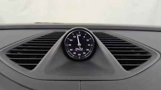 Porsche EV 4S 2025 29
