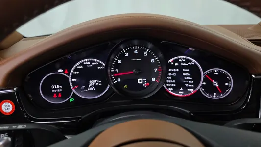 Porsche (971) 2.9 AWD 2023 7
