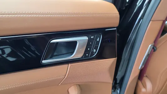 Porsche (971) 2.9 AWD 2023 27