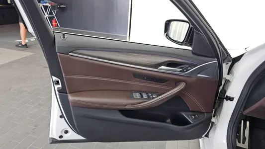 BMW 5 Series (G30) 520d M 2019 24