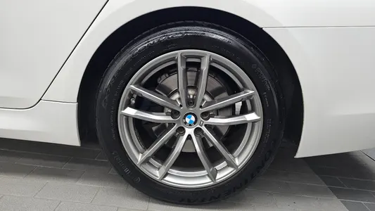 BMW 5 Series (G30) 520d M 2019 21