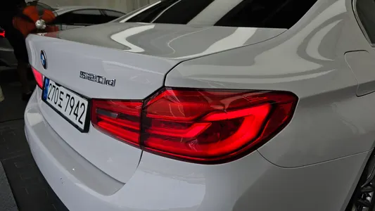 BMW 5 Series (G30) 520d M 2019 23