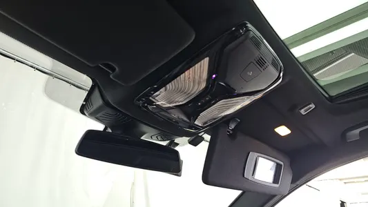 BMW 5 Series (G30) 520d M 2019 31