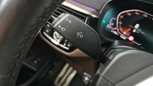 BMW 5 Series (G30) 520d M 2019 30