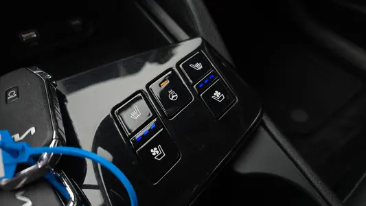 Kia 5 2WD 2023 17