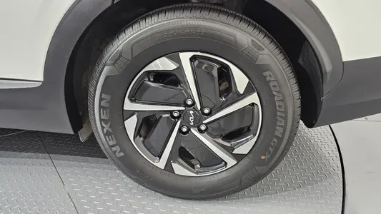 Kia 5 2WD 2023 21