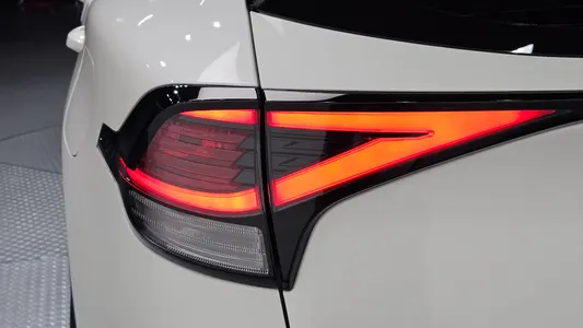 Kia 5 2WD 2023 23
