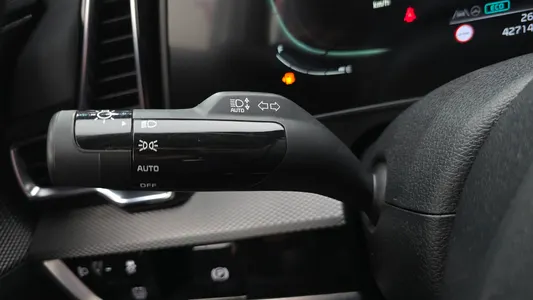 Kia 5 2WD 2023 29