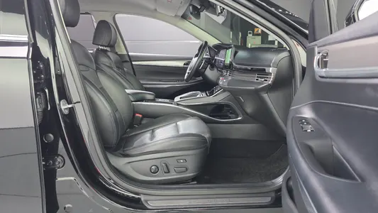 Hyundai IG 3.0 LPi 2022 26
