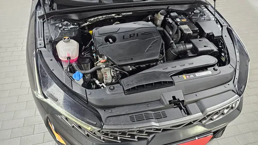 Kia K5 3 2.0 LPI() 2023 6