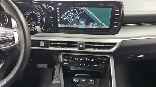 Kia K5 3 2.0 LPI() 2023 12