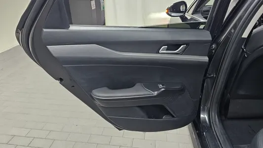 Kia K5 3 2.0 LPI() 2023 26