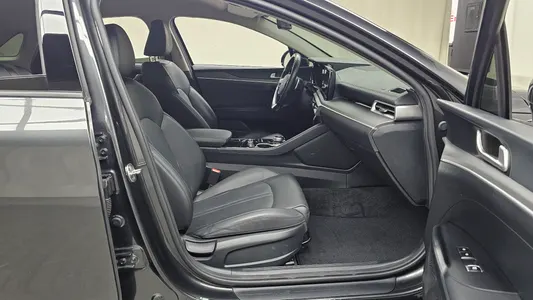 Kia K5 3 2.0 LPI() 2023 27