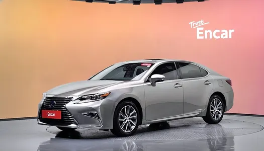 Lexus ES300h 2016