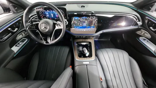 Mercedes-Benz E-Class W214 E300 4MATIC 2024 7