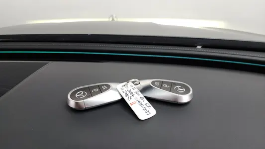 Mercedes-Benz E-Class W214 E300 4MATIC 2024 15