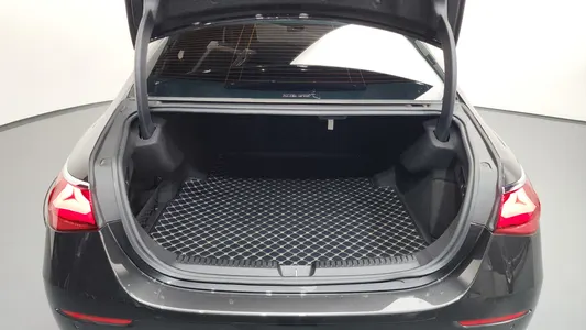 Mercedes-Benz E-Class W214 E300 4MATIC 2024 20