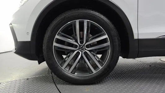 Volkswagen 2 2.0 TDI 4 2023 4