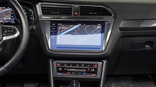 Volkswagen 2 2.0 TDI 4 2023 13