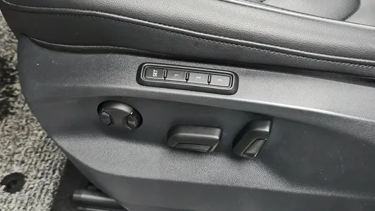 Volkswagen 2 2.0 TDI 4 2023 19