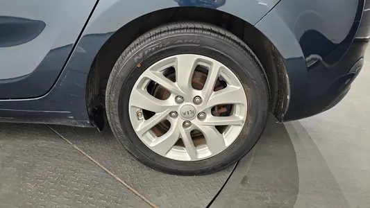 Kia 카렌스 2.0 LPI 2016 21