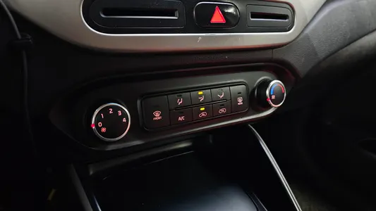 Kia 카렌스 2.0 LPI 2016 27