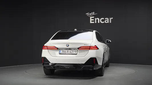 BMW 5 Series (G60) 520i M 2026 4