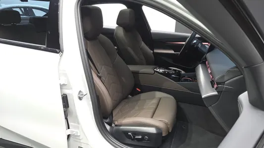BMW 5 Series (G60) 520i M 2026 26