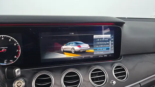 Mercedes-Benz E-Class W213 E300 4MATIC 2017 14