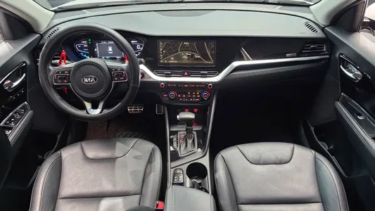 Kia 니로 1.6 HEV 2019 7