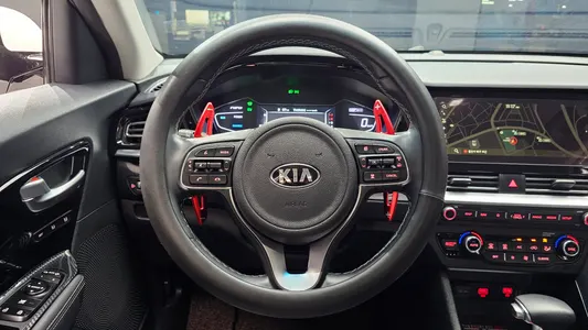 Kia 니로 1.6 HEV 2019 13
