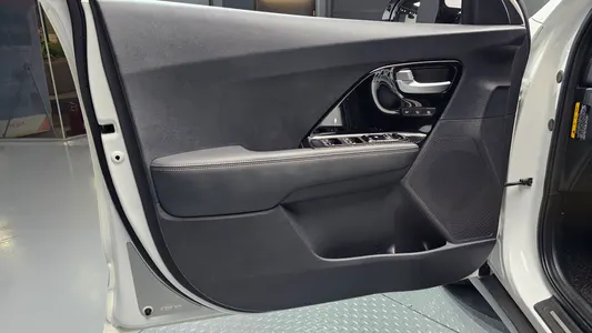 Kia 니로 1.6 HEV 2019 24