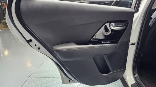Kia 니로 1.6 HEV 2019 25