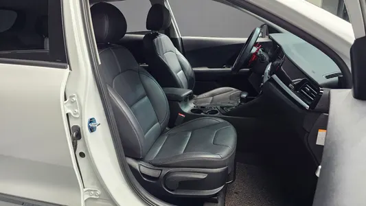 Kia 니로 1.6 HEV 2019 26