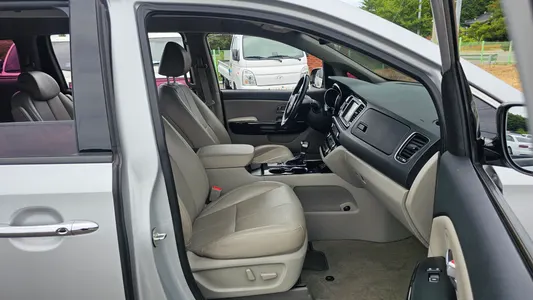 Kia 카니발 9 2018 11