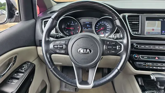 Kia 카니발 9 2018 13