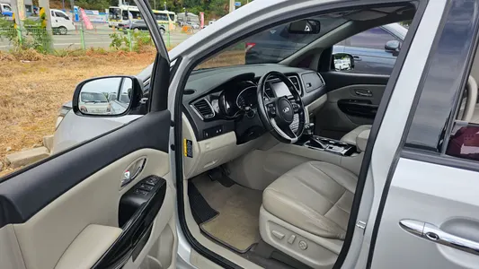 Kia 카니발 9 2018 10