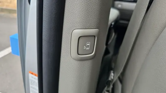 Kia 카니발 9 2018 19