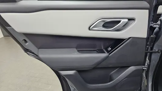 Land Rover 레인지로버 벨라 2.0 P250 SE 2025 25