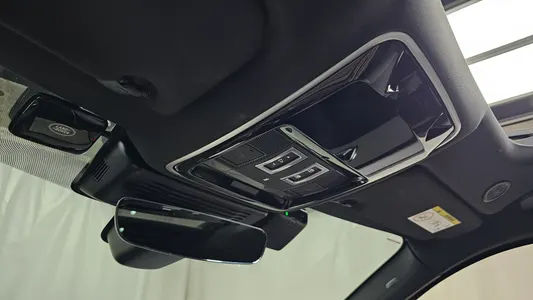 Land Rover 레인지로버 벨라 2.0 P250 SE 2025 29