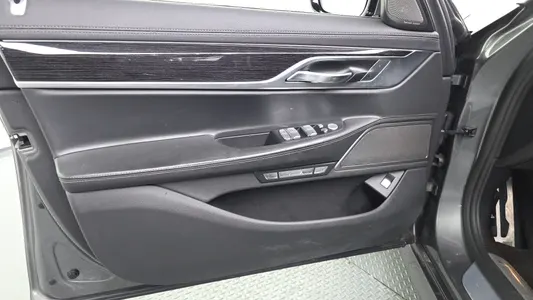 BMW 7 Series (G11) 730Ld xDrive M 2018 24