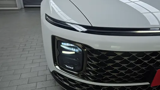 Hyundai (GN7) 2023 23