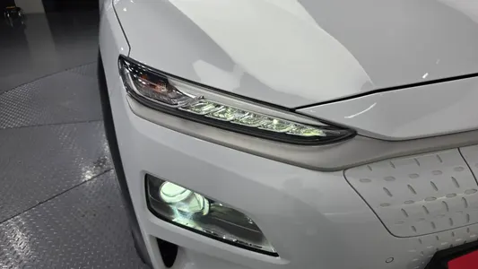 Hyundai 코나 일렉트릭 2018 22