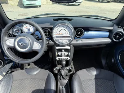 MINI Convertible 2009 7