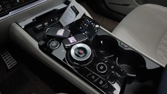 Kia 5 2WD 2024 9