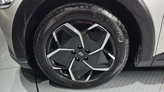 Hyundai Ioniq 5 2021 5