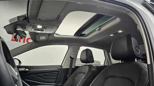 Volkswagen 7 1.5 TSI 2023 16