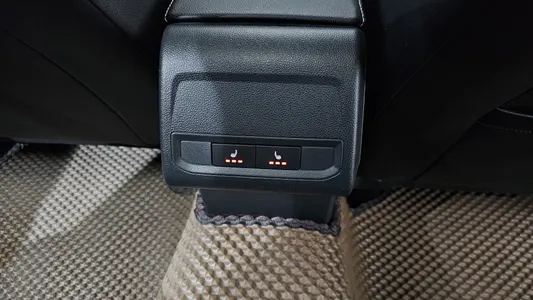 Volkswagen 7 1.5 TSI 2023 34