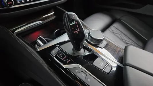 BMW 6 Series GT (G32) 620d 2019 8